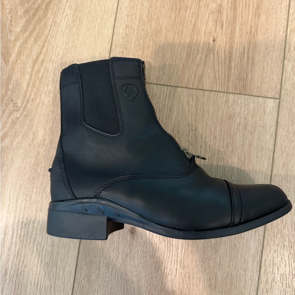 Ariat Black Leather Footwear